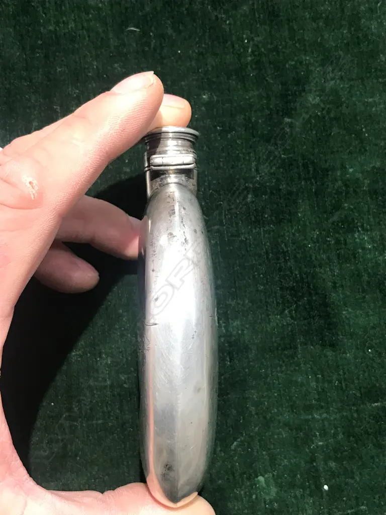 A Victorian hunting themed silver hip flask Image 1++