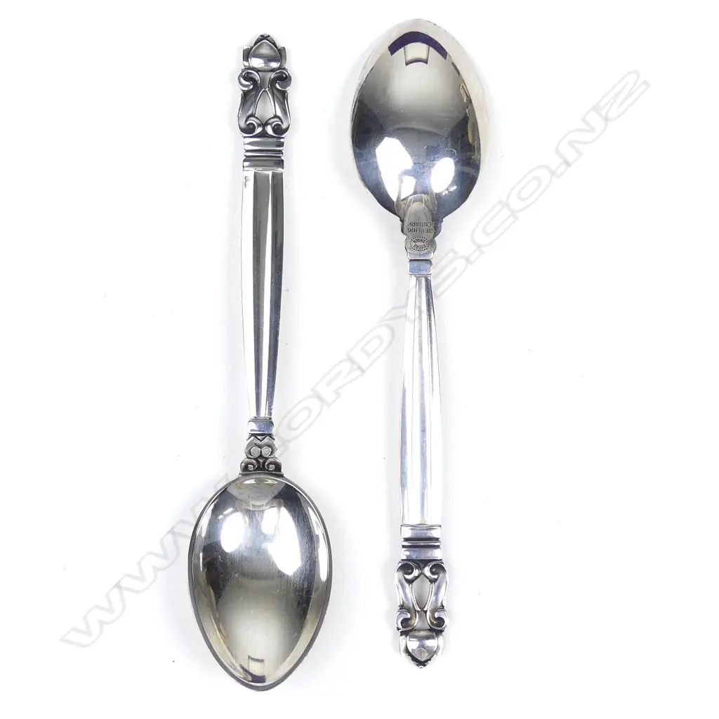 A set of six Danish Georg Jensen silver 'Acorn' pattern teaspoons Image 1++