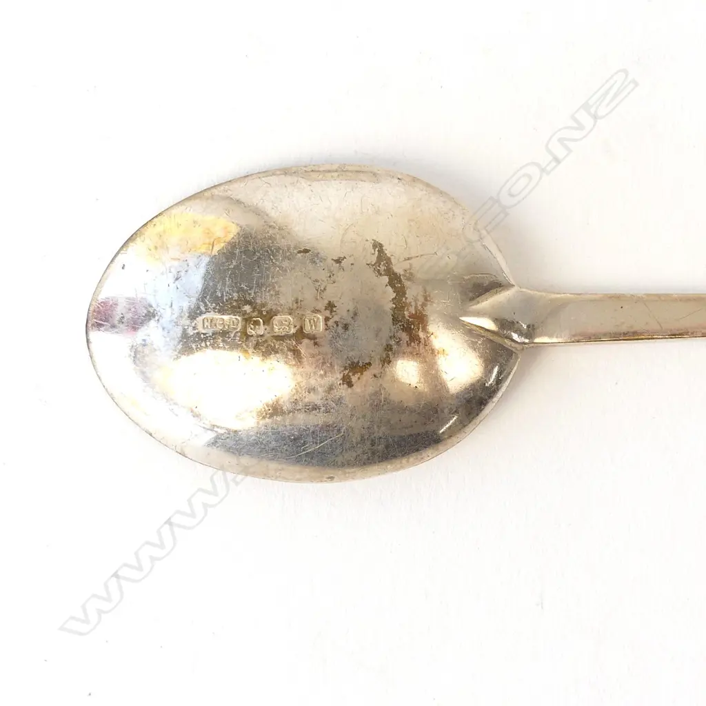 A cased set of 20thC silver teaspoons Image 1++