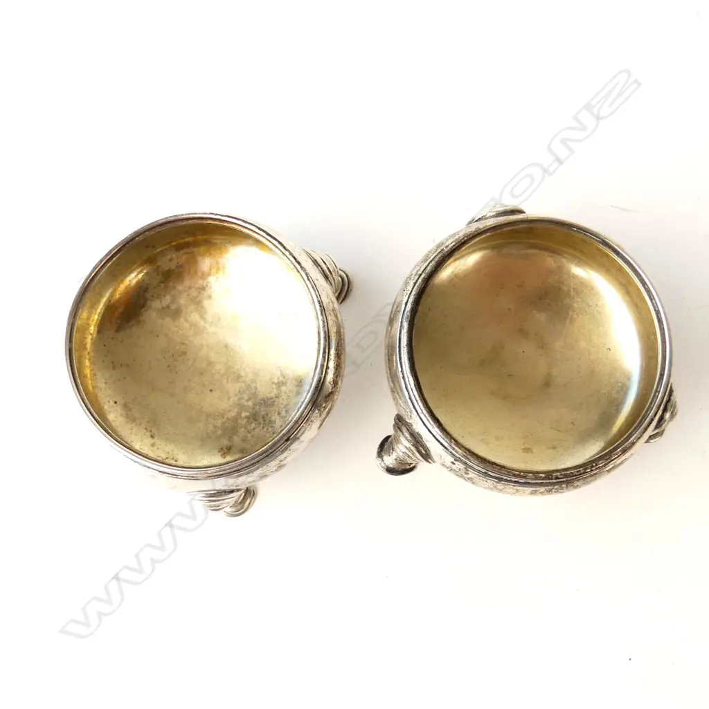 A pair of silver cauldron salt cellars Image 1++