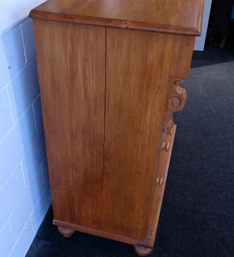 A New Zealand colonial rimu scotch chest Image 1++