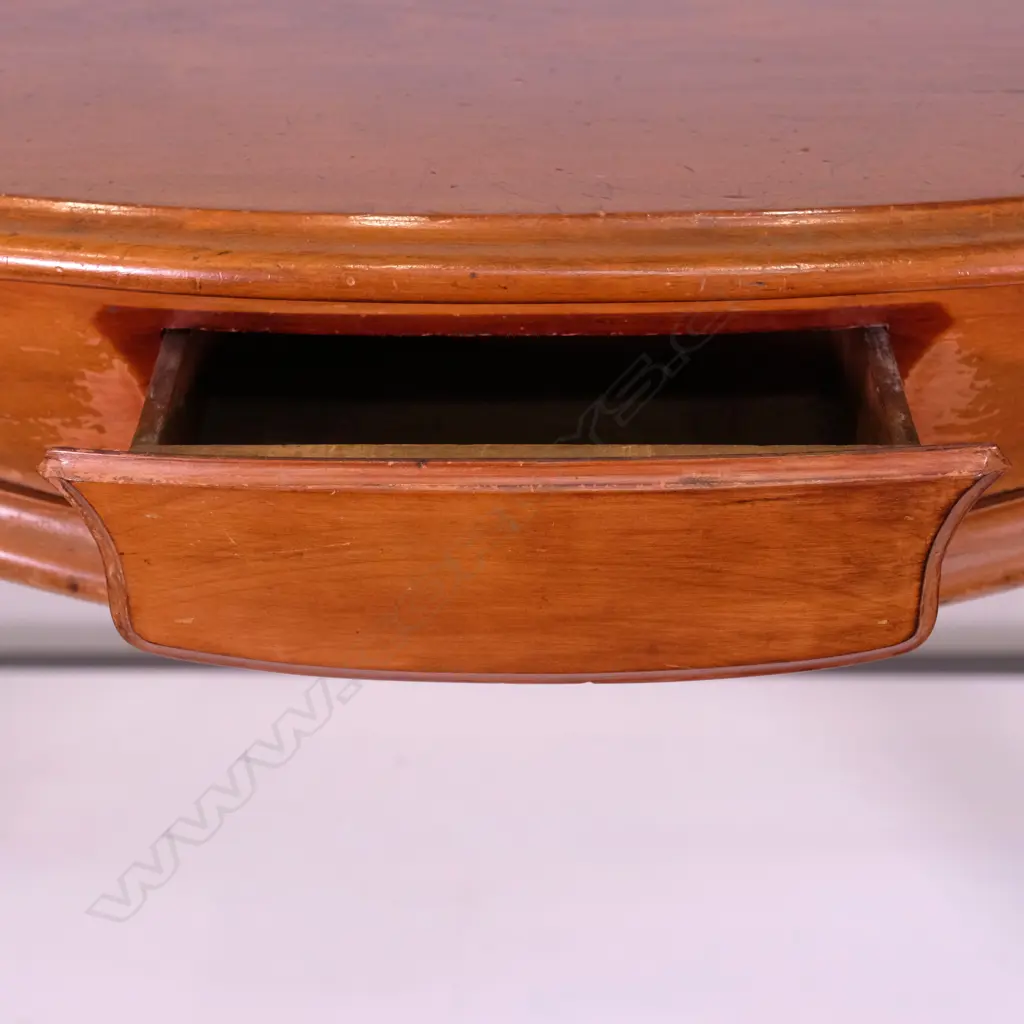 A New Zealand kauri console table Image 1++