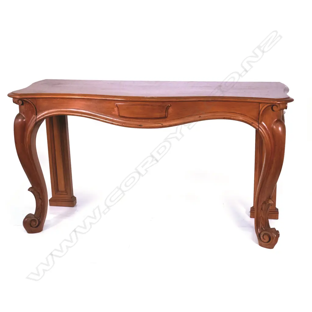 A New Zealand kauri console table Image 1++