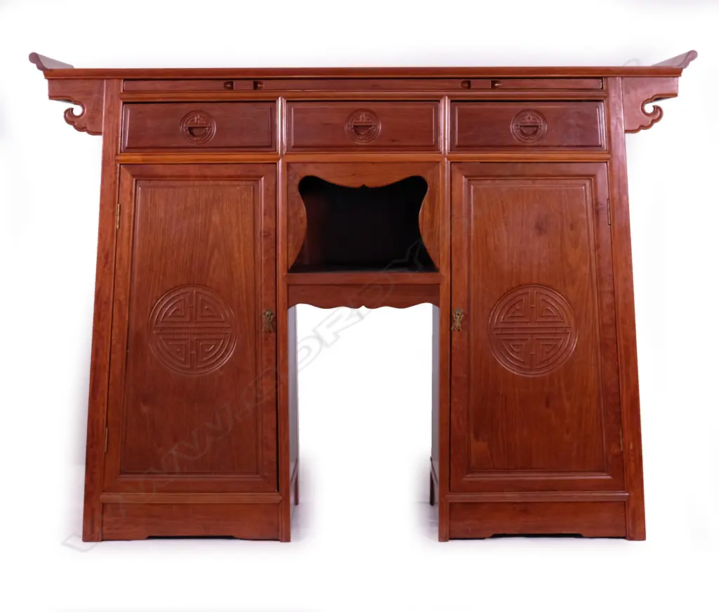 A Chinese rosewood sideboard Image 1++