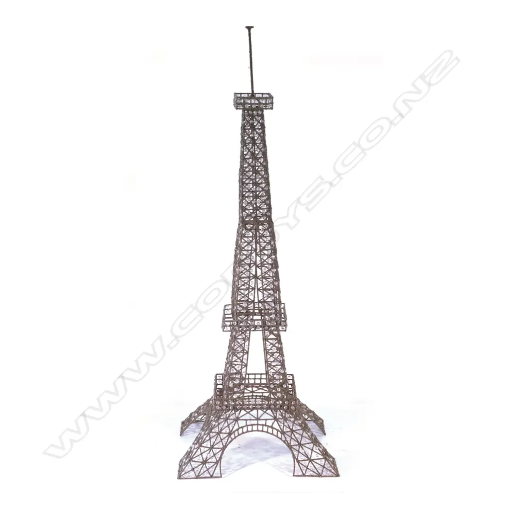 An impressive tall 20thC model Eiffel Tower Image 1++