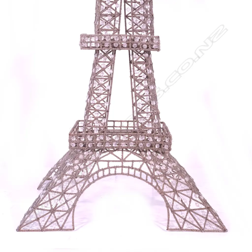 An impressive tall 20thC model Eiffel Tower Image 1++