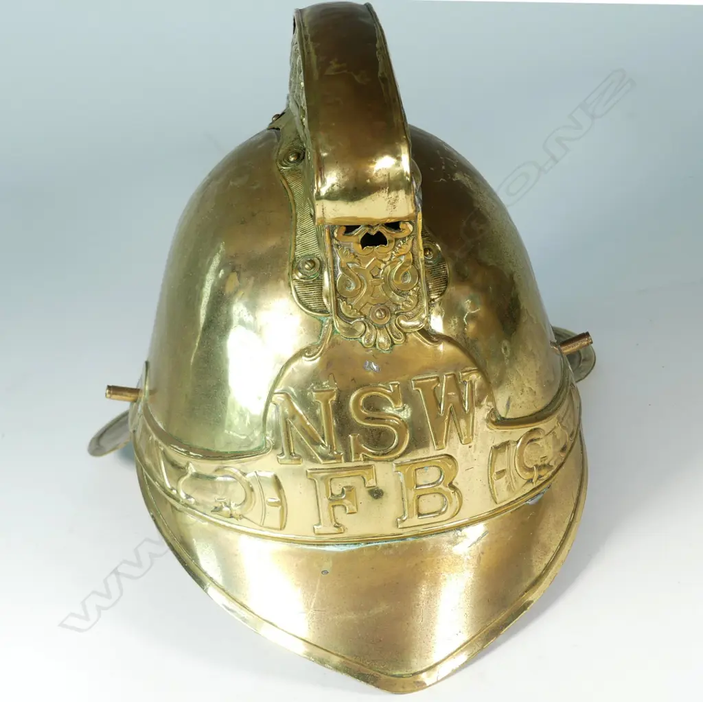 An early 20thC brass New South Wales Fire Brigade fireman's helmet Image 1++