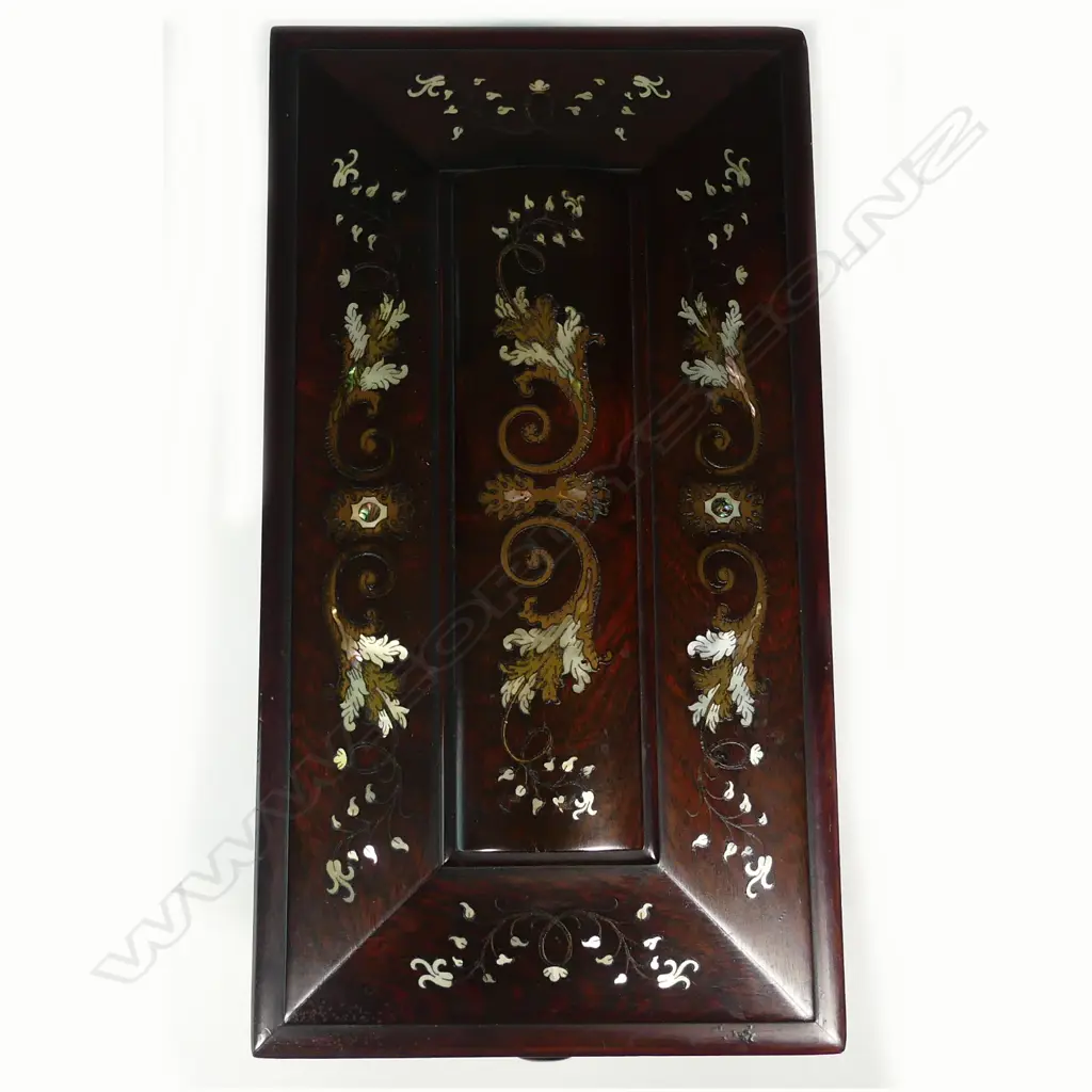 An exceptional Regency rosewood sarcophagus tea caddy Image 1++