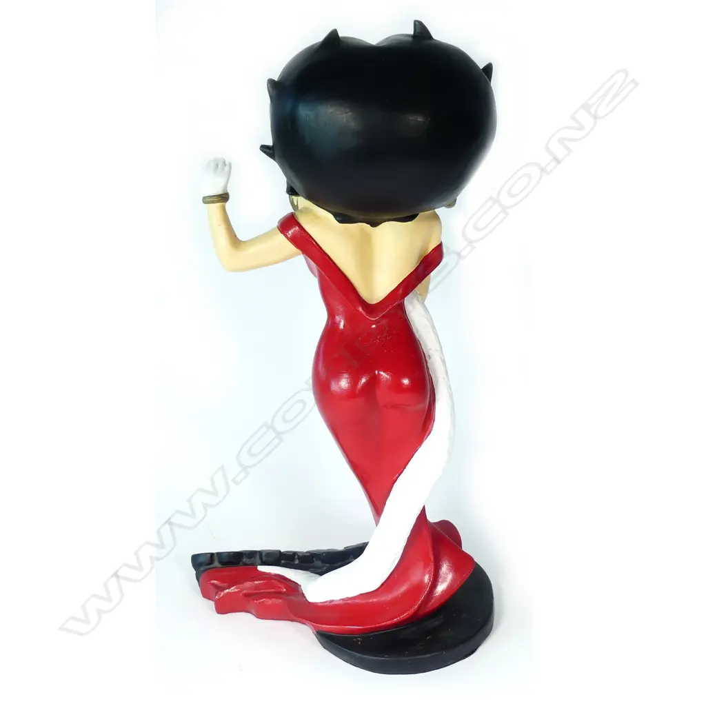 A large 'Betty Boop' shop counter advertising figure Image 1++