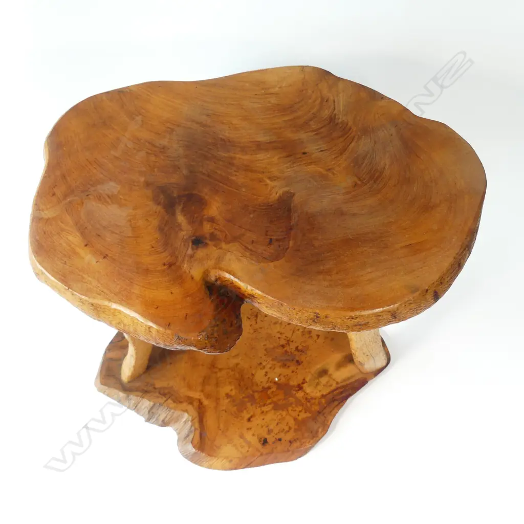 A folk art kauri occasional table Image 1++