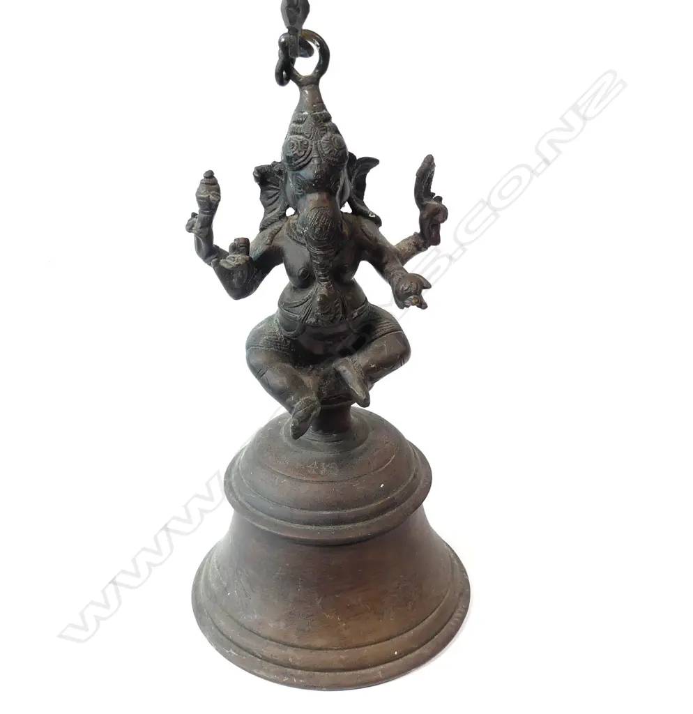 An old heavy Indian bronze bell Image 1++