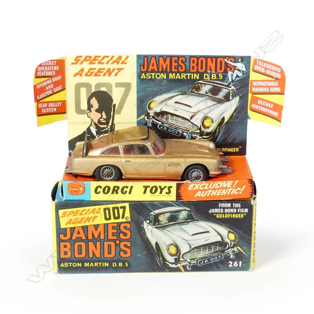 Corgi Toys No. 261 James Bond's Aston Martin D.B.5 Image 1++