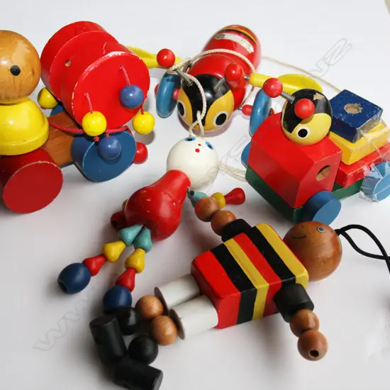 Collection of 5 wooden pull along toys including Buzzy Bee