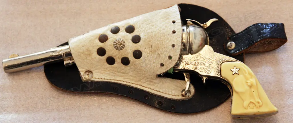 Two original die cast cap guns made in NZ/Australia Image 1++