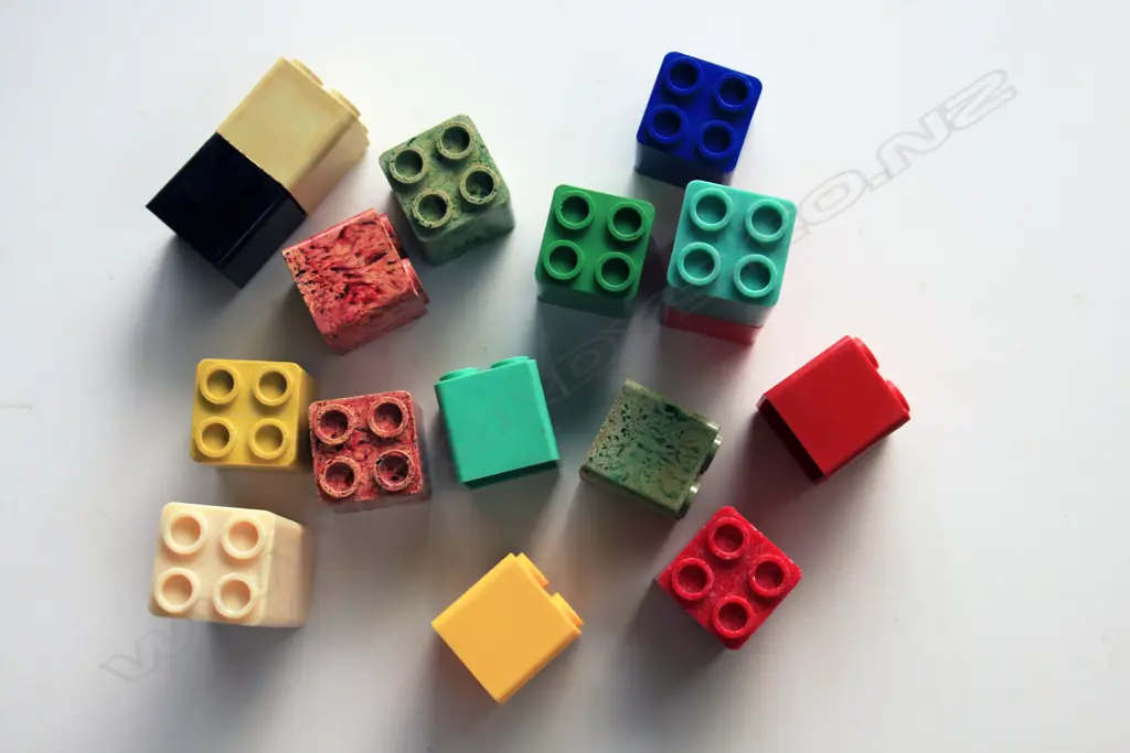 36 early plastic/Bakelite cube interlocking blocks by Protex Image 1++