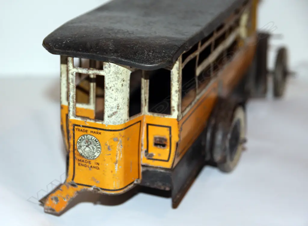 Burnett Toys Ltd tinplate bus Image 1++