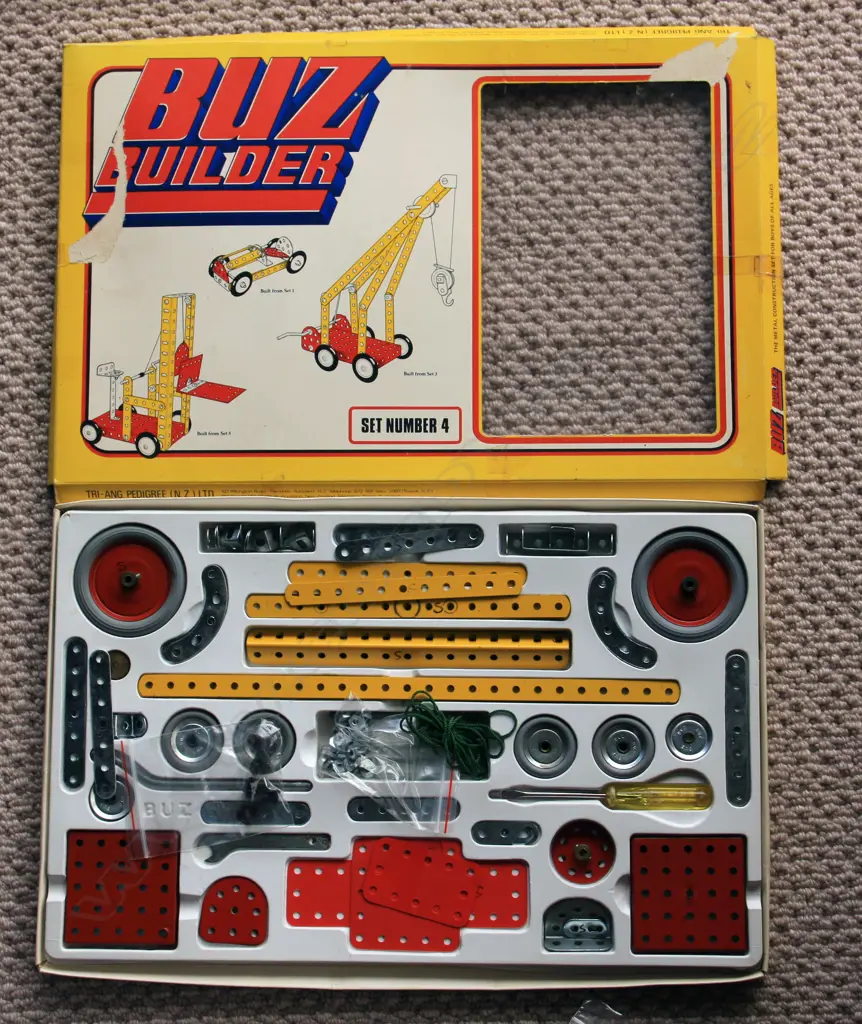 ‘Buz Builder’ scarce Meccano type construction set Image 1++