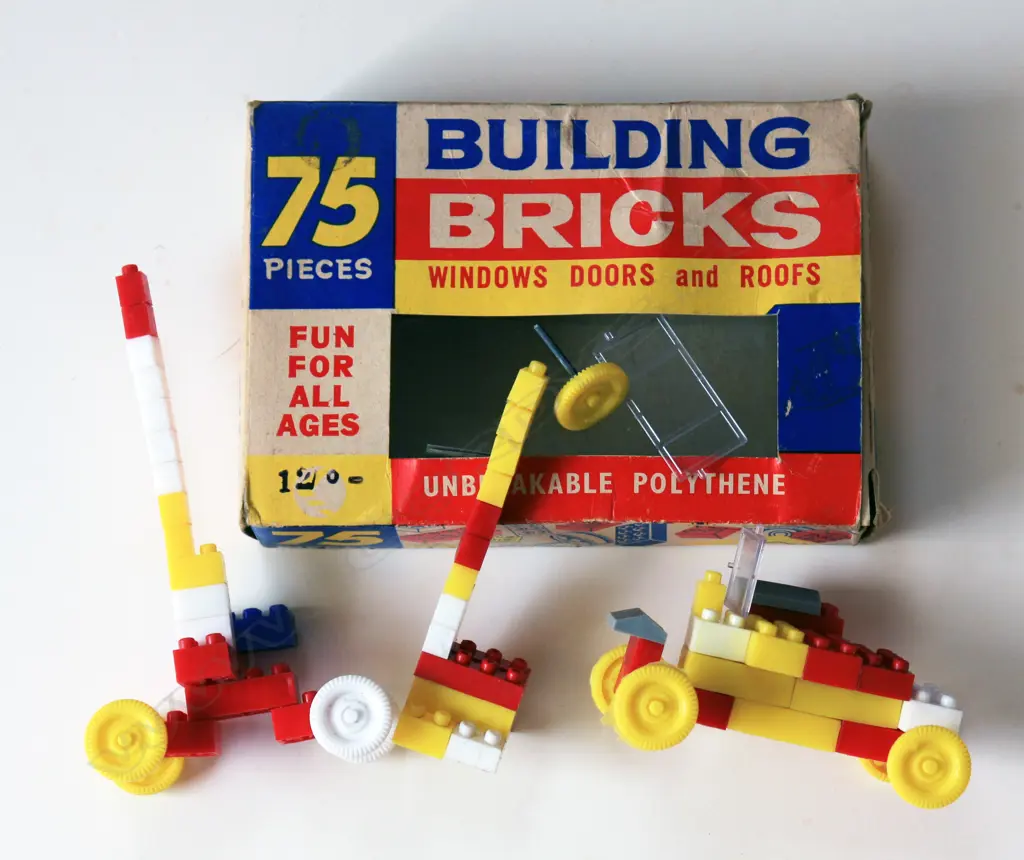 ‘Building Bricks’ Lego type plastic bricks by Torro Toys Image 1++