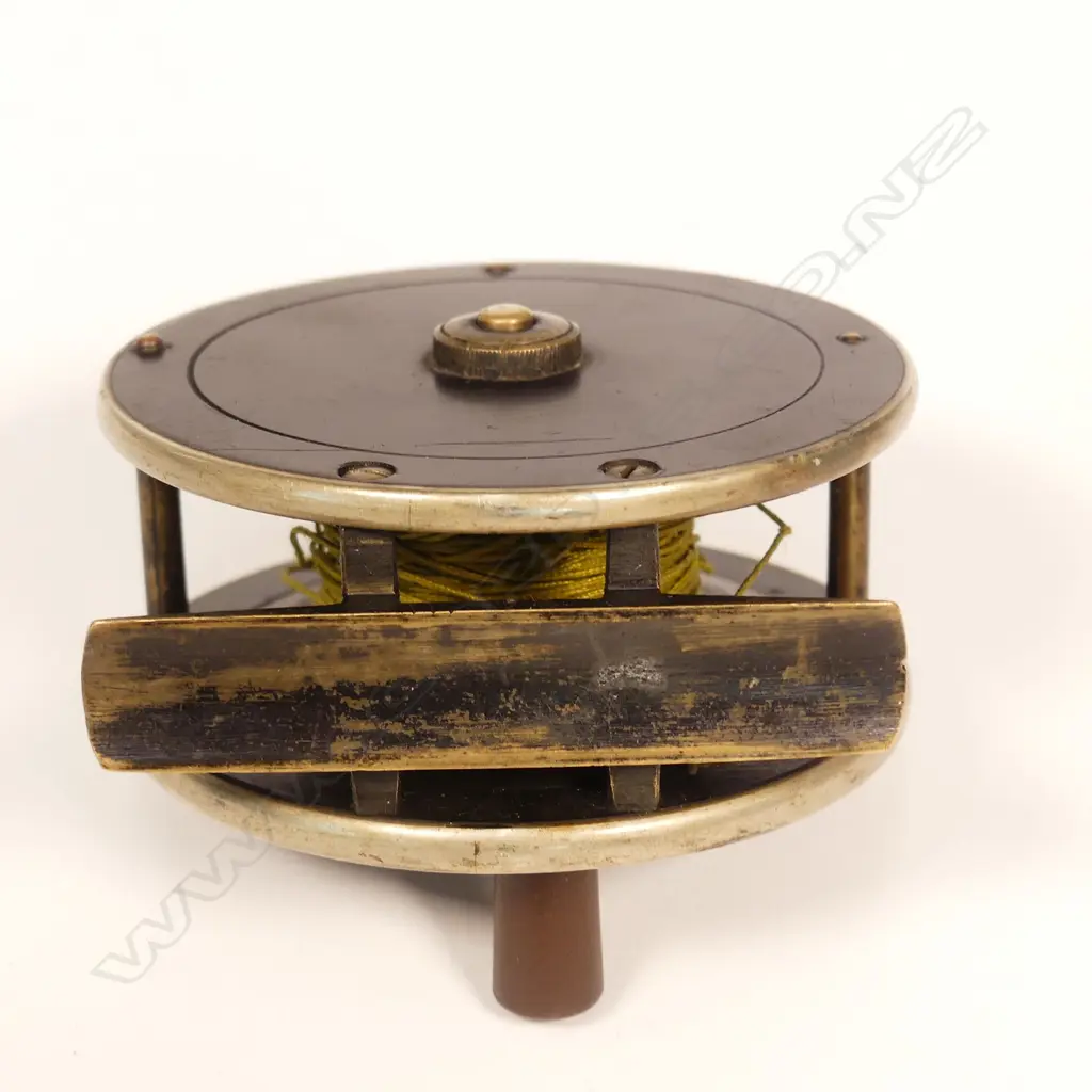 An uncommon David Slater 2⅞" brass and ebonite fly fishing reel Image 1++