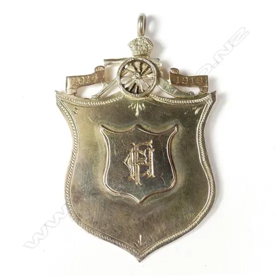 A N.Z. WWI 9ct gold tribute medal