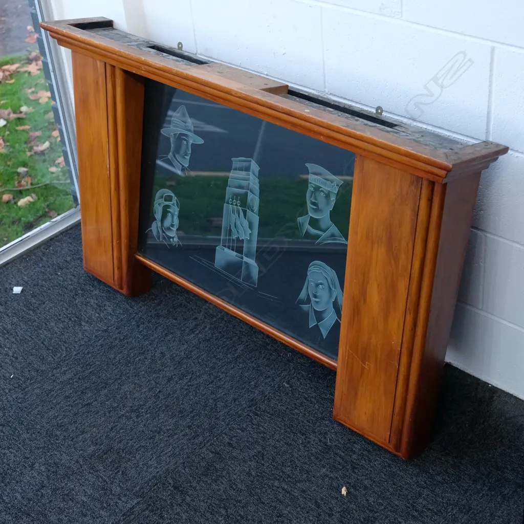 A New Zealand RSA WWII forces memorial light box Image 1++