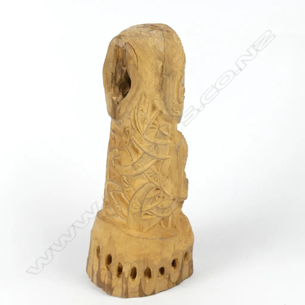 Ian McMillan Maori carved three dimensional figure Image 1++