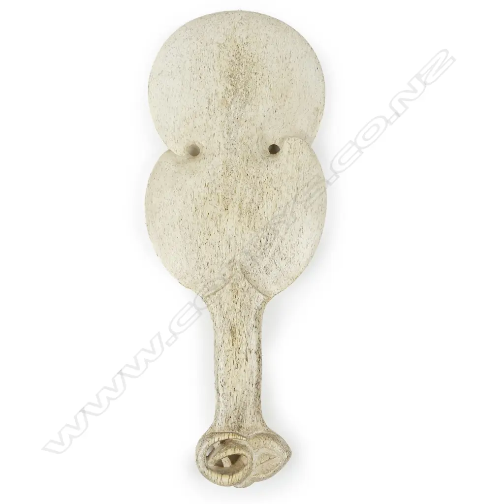 Ian McMillan substantial carved whalebone kotiate Image 1++