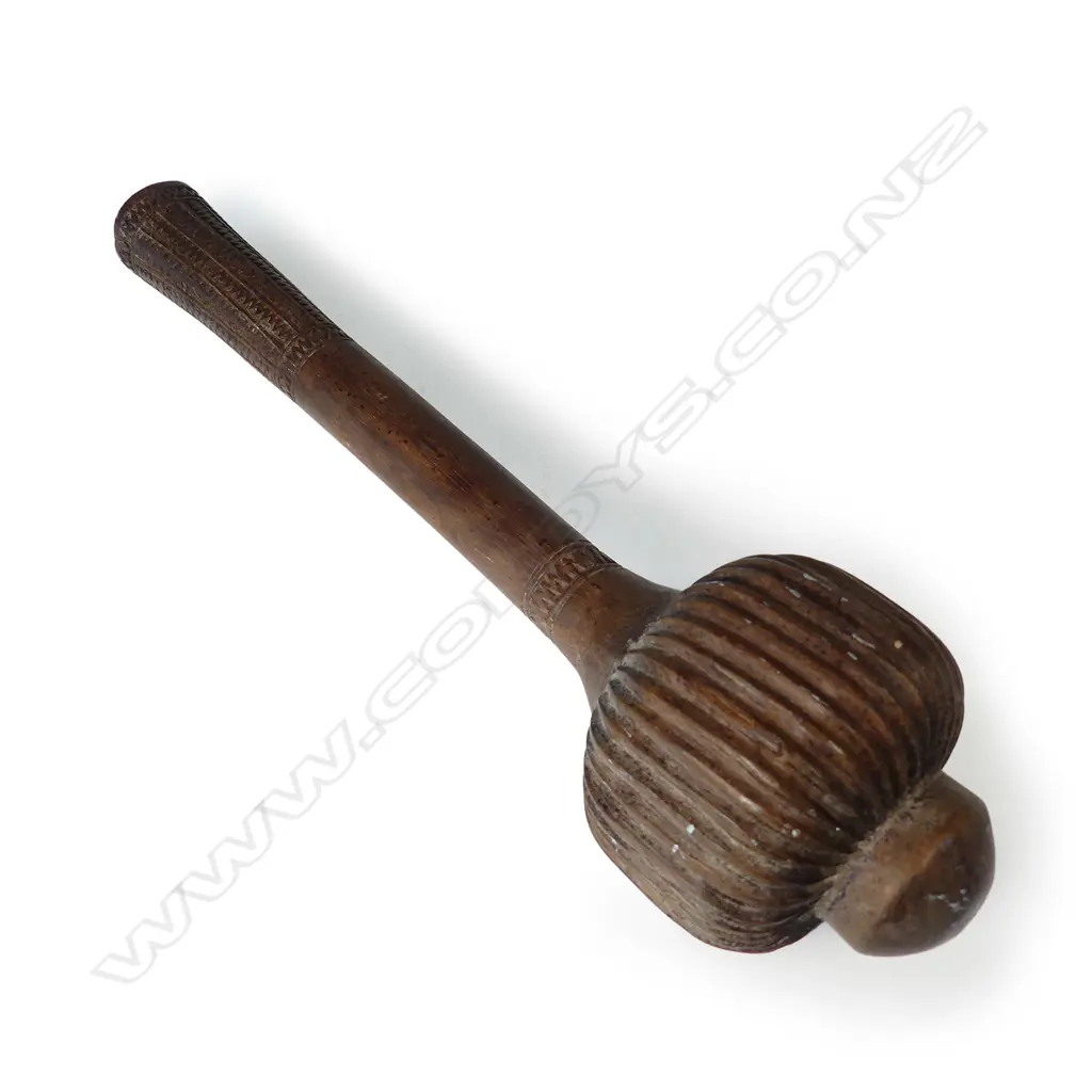 An early 20thC large Fijian ula club Image 1++