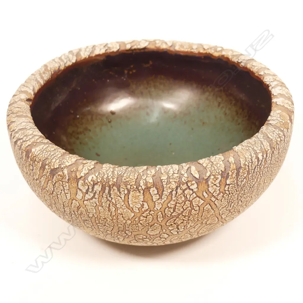 A Len Castle hemispherical bowl Image 1++