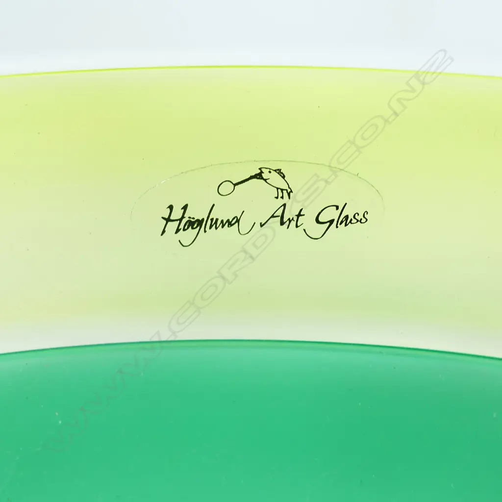 A glass bowl by Ola Höglund Image 1++
