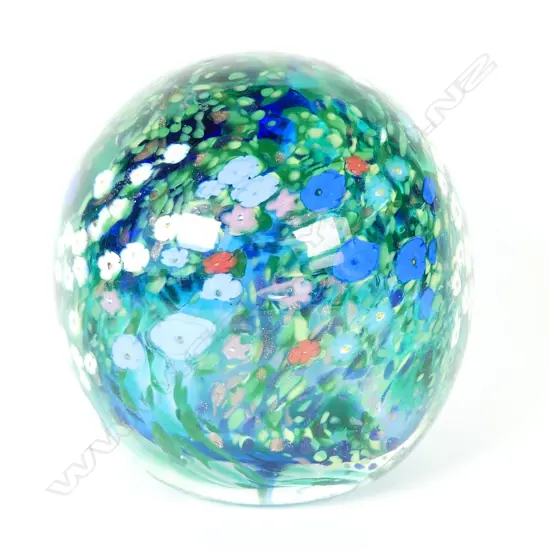 Peter Raos ‘Flower Garden’ art glass paper weight