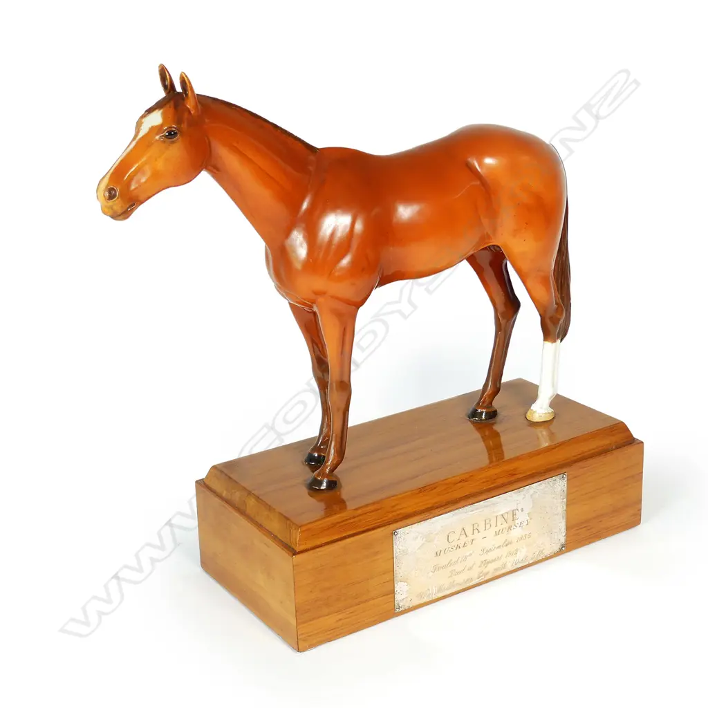 A rare Crown Lynn equestrian statuette of the thoroughbred stallion Carbine Image 1++