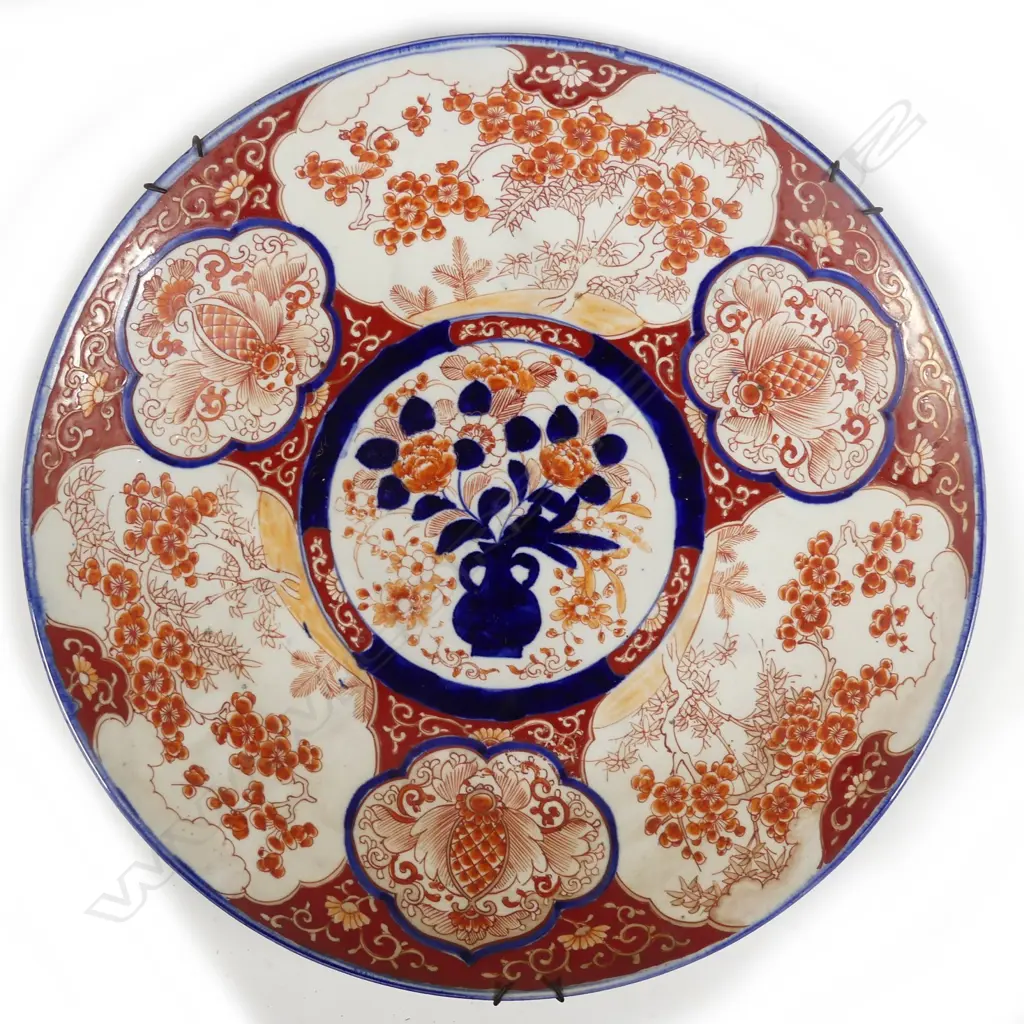 A Japanese circular Imari charger Image 1++