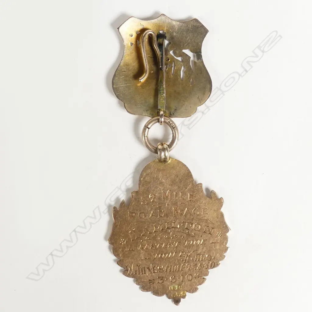 Two early 20thC NZ gold fob medallions Image 1++