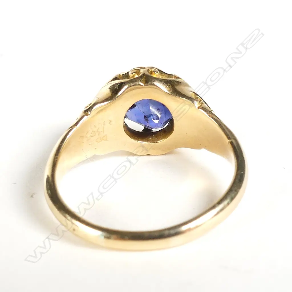An 18ct exceptional vivid blue natural sapphire solitaire ring Image 1++