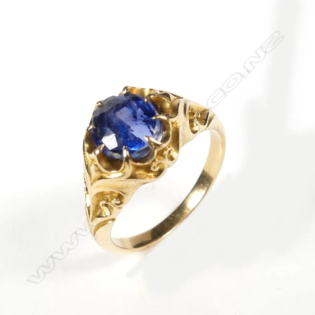 An 18ct exceptional vivid blue natural sapphire solitaire ring Image 1++