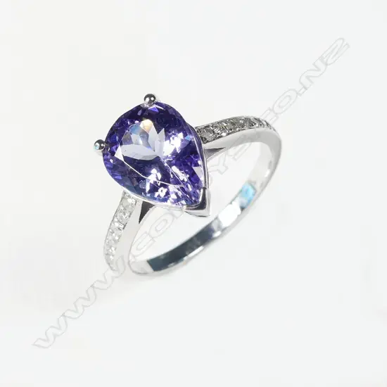 A 14ct white gold tanzanite and diamond ring