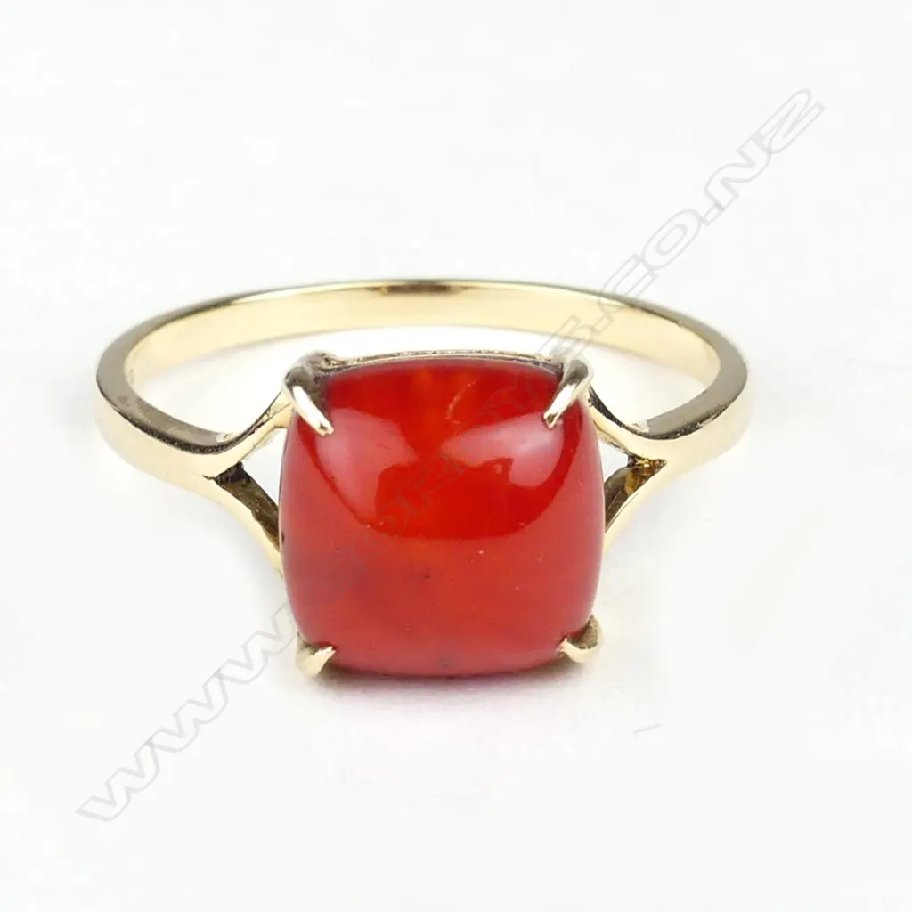 A 14ct gold and red coral ring and earring set Image 1++