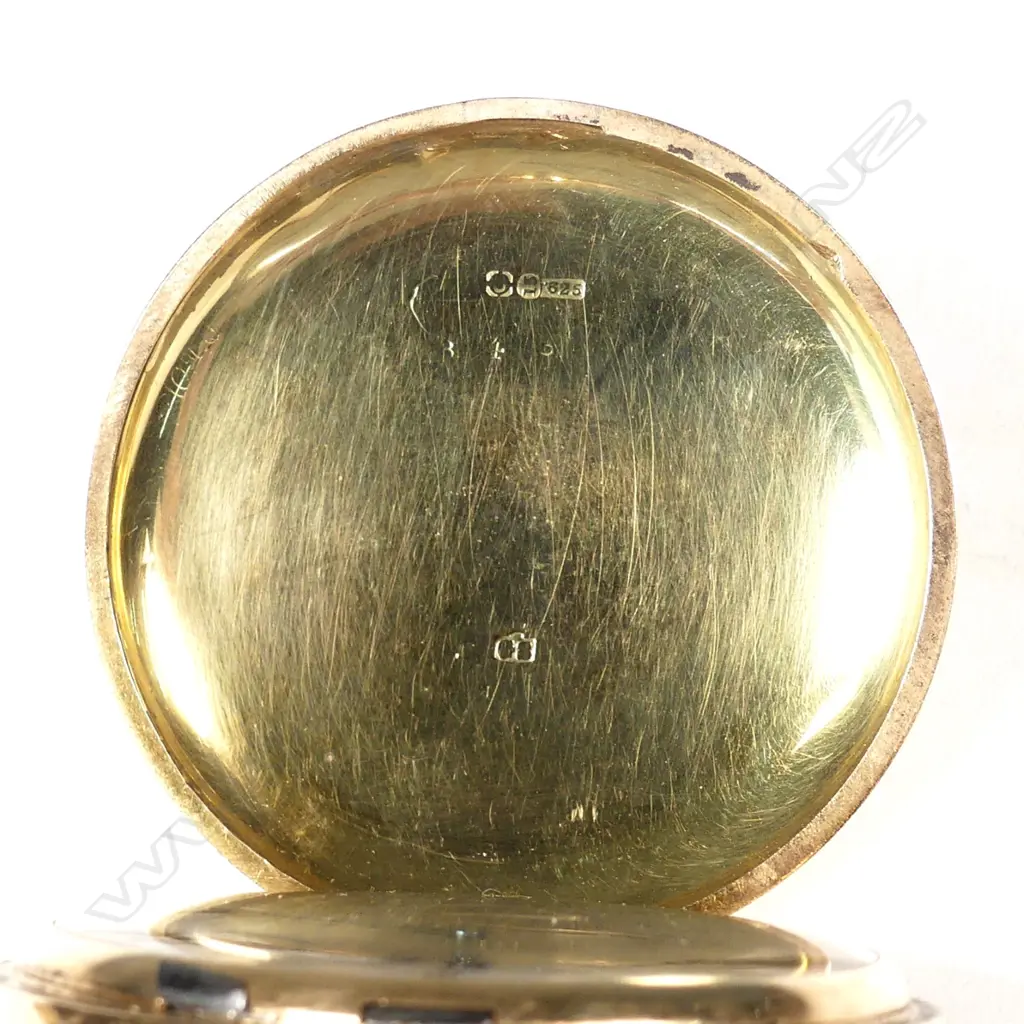 A 15ct gold full hunter pocket watch Image 1++