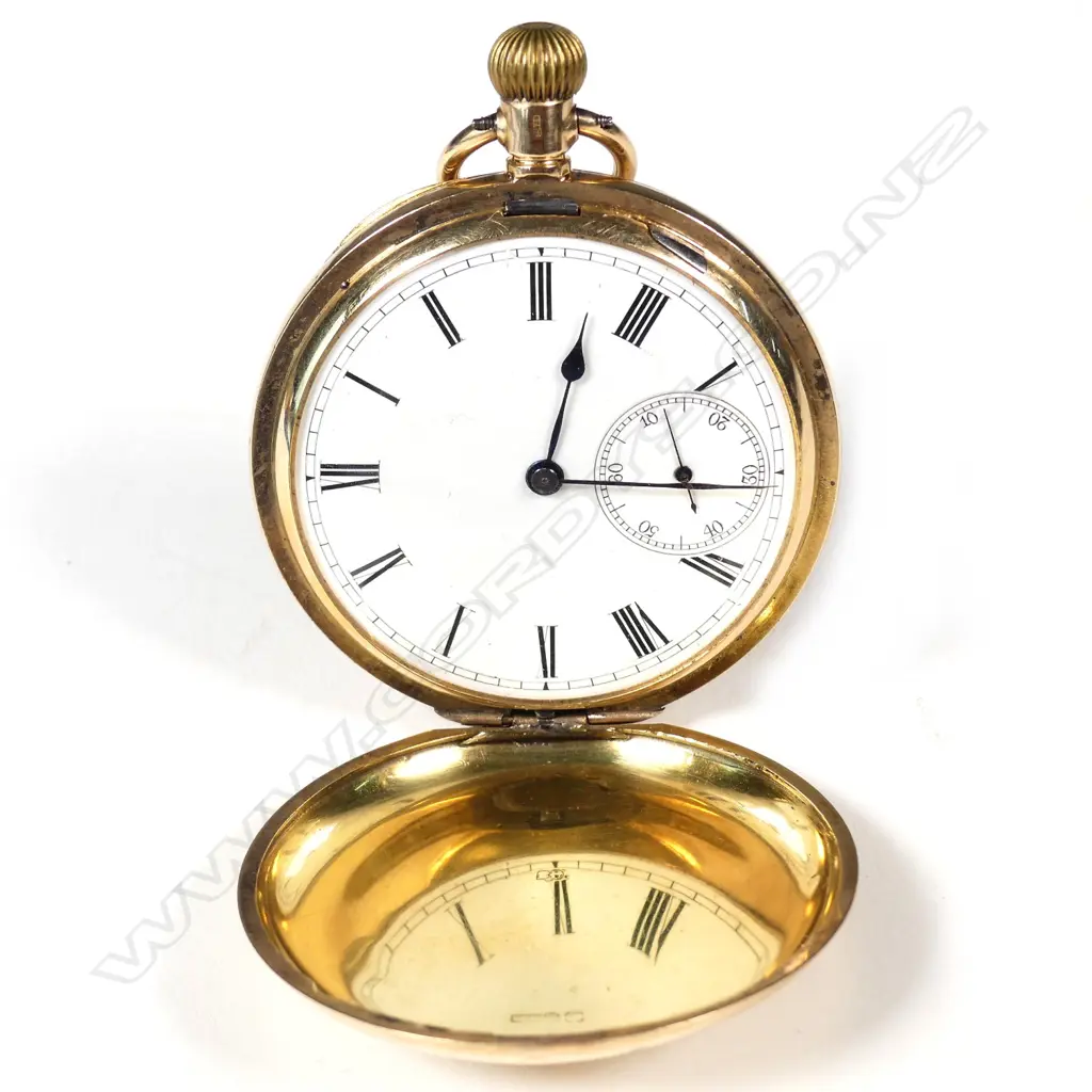 A 15ct gold full hunter pocket watch Image 1++