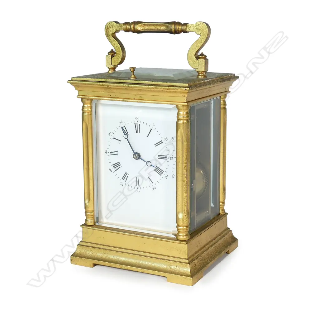 A large gilt brass carriage clock Image 1++