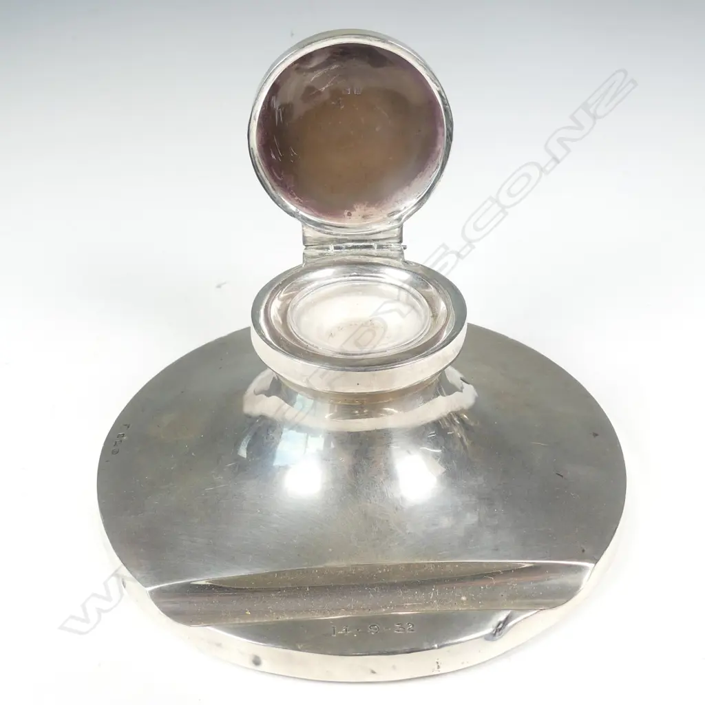 A silver inkstand Image 1++