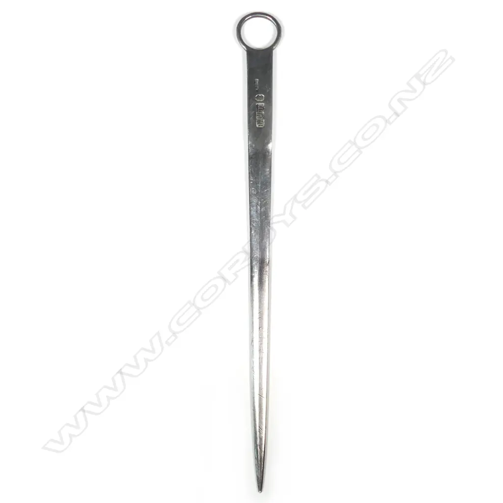 A late George III Scottish silver meat skewer Image 1++