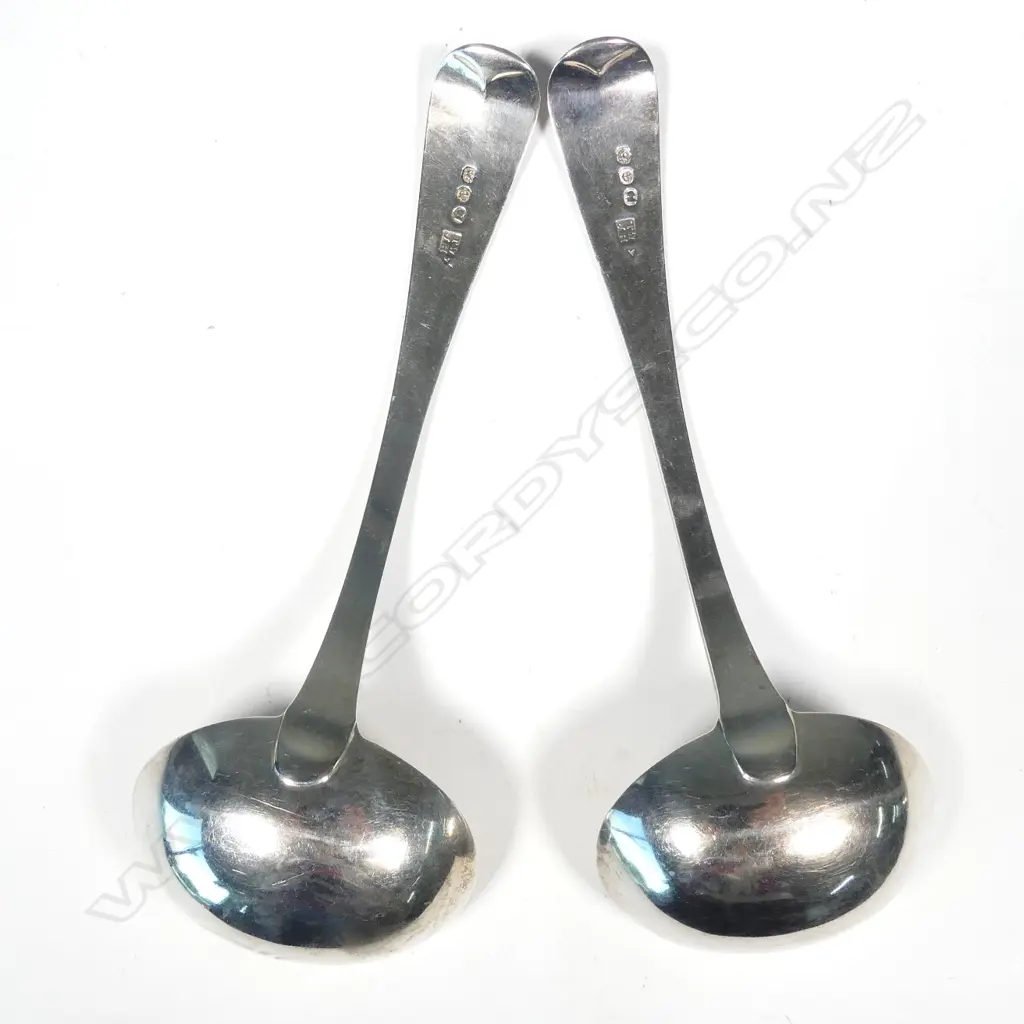 A pair of George IV silver sauce ladles Image 1++
