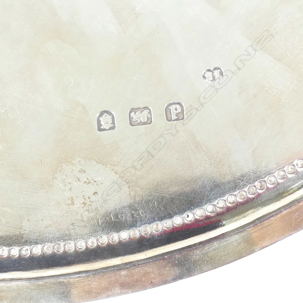 A George III silver salver Image 1++