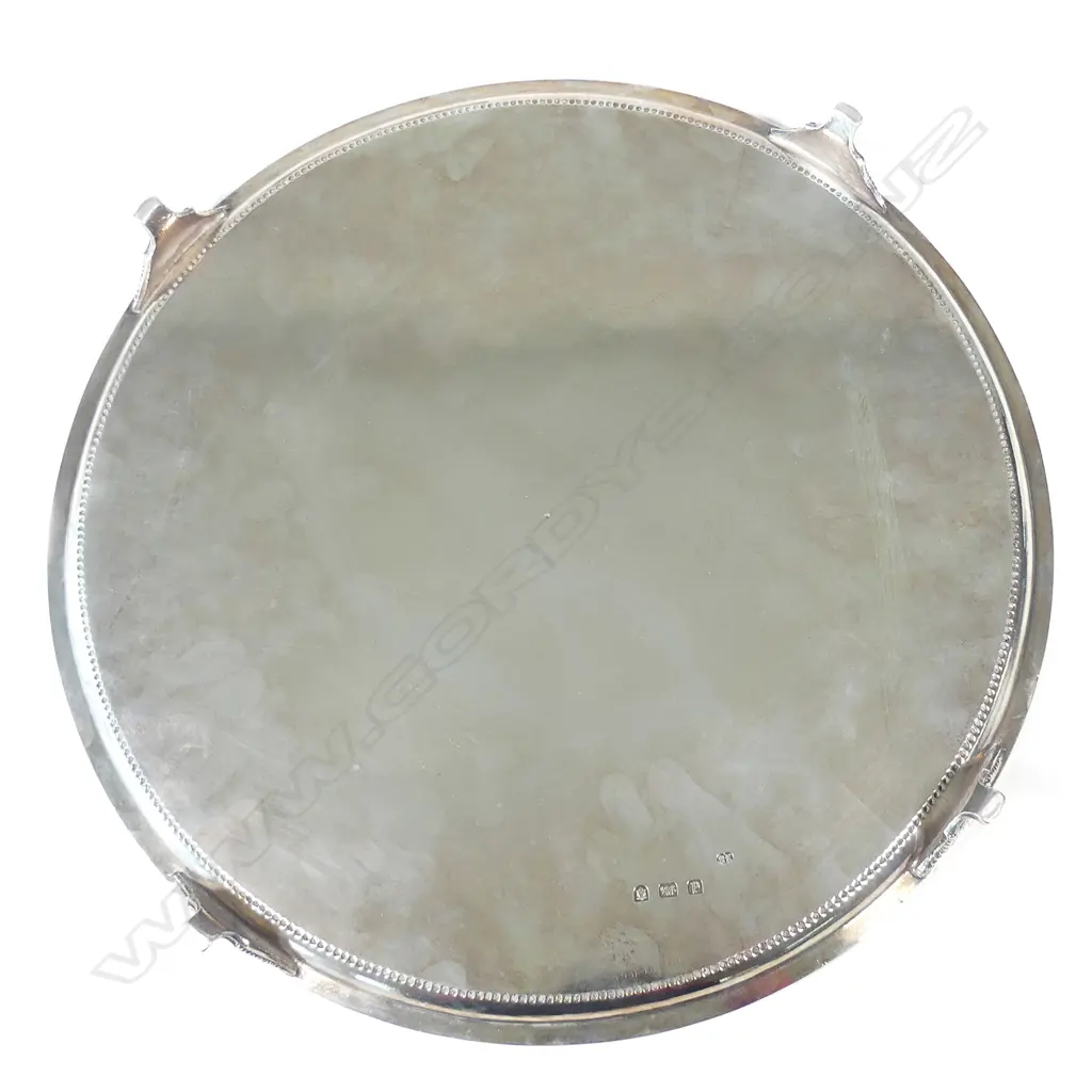 A George III silver salver Image 1++