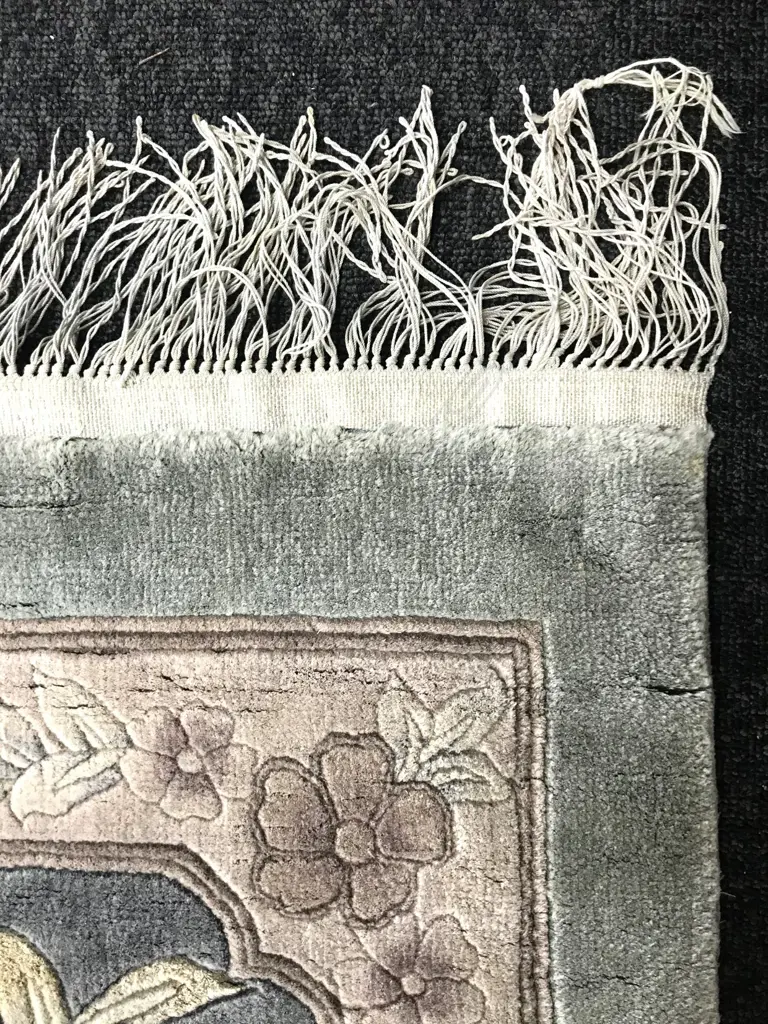 A quality large Chinese hand knotted silk pile carpet Image 1++