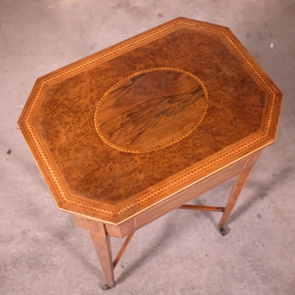 A burr maple worktable Image 1++