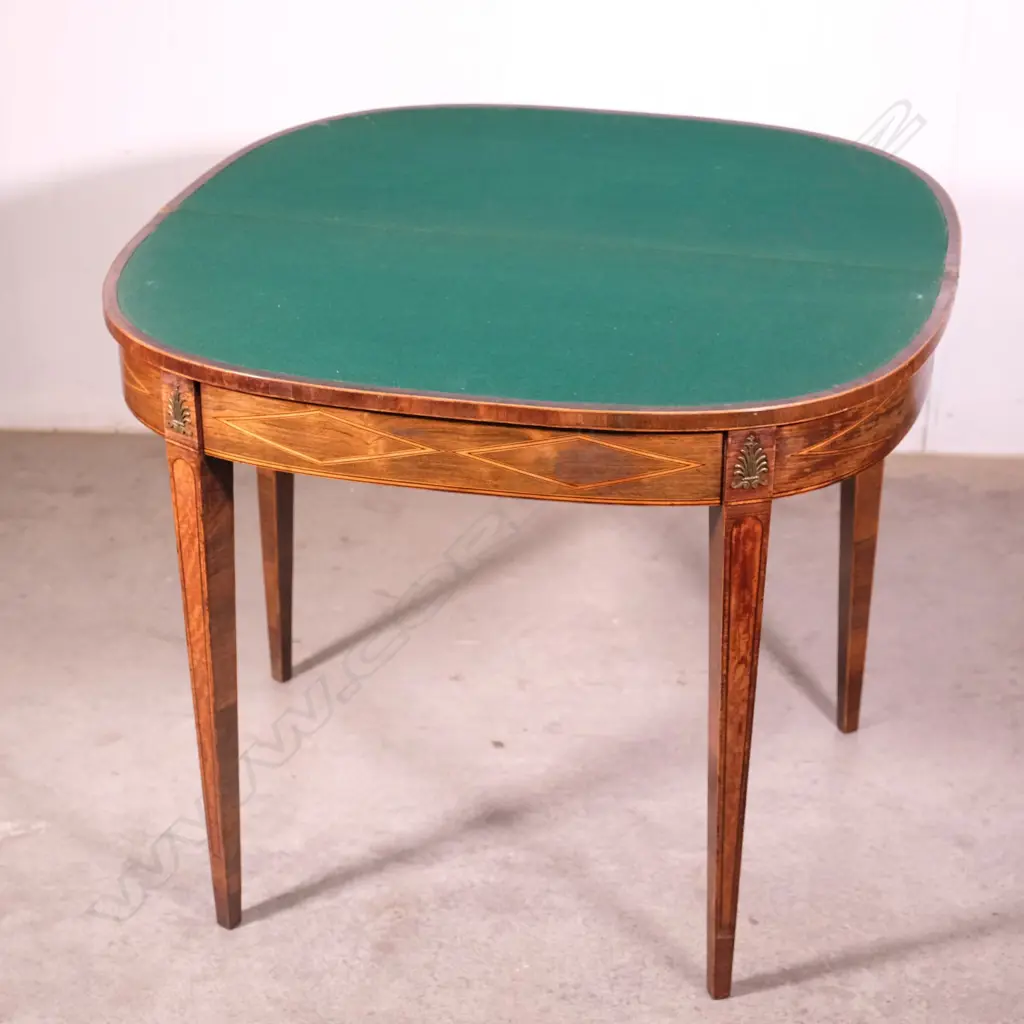 A Sheraton revival card table Image 1++