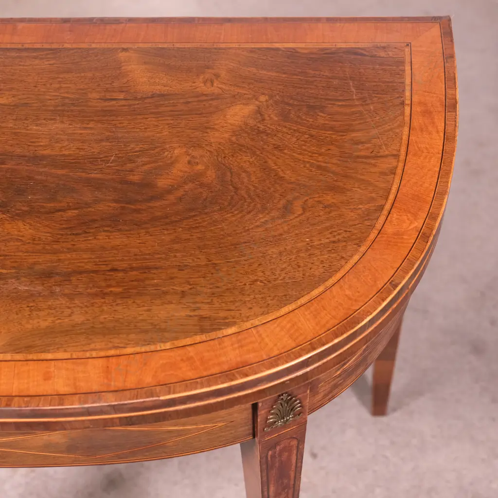 A Sheraton revival card table Image 1++